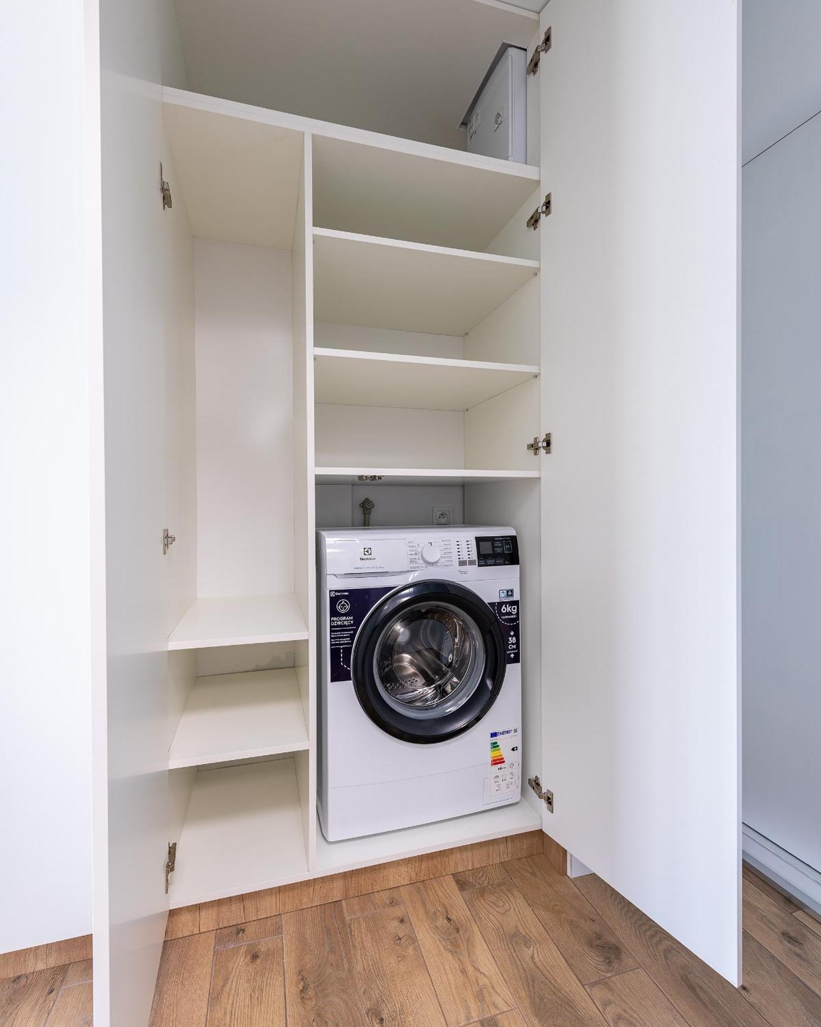 Good Apartments: Modern Stay Near Bielański Hospital and AWF Warsaw Exterior photo